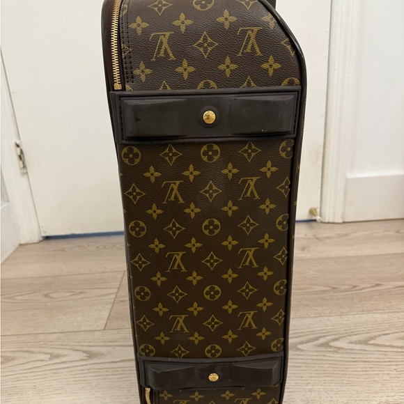 Louis Vuitton Monogram Travel Bag in Brown and Tan - Picture 6 of 11